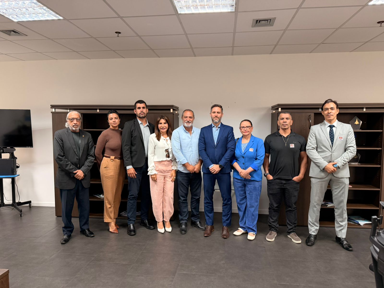 Reunião com nova gestão do instituto confirmou manutenção do atendimento na Rede Américas.