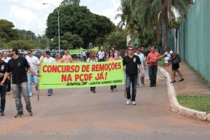 03.02.15 - manifestacao para o concurso de remocoes - shirley marques (72)