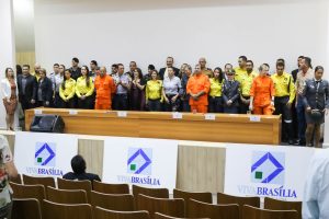 Servidores das diversas forças de segurança foram homenageados ao fim da solenidade