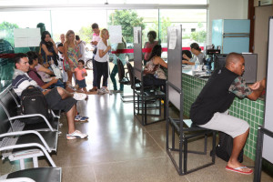 25.01.15 - Fila na 1DP para fazer carteira de identidade - Paulo Cabral (27)