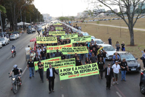 25.08.15. Assembléia e passeata - Paulo Cabral (50)