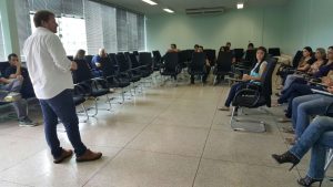 Os policiais civis da DCA I fizeram indagações sobre as próximas medidas da “PCDF Legal” (Fotos: Comunicação/Sinpol-DF)