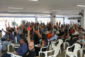 Contas da gestão anterior foram rejeitadas pela categoria em assembleia (Fotos: Arquivo Sinpol-DF)