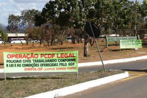 Delegacias têm recebido material do Sinpol-DF para esclarecimento à população
