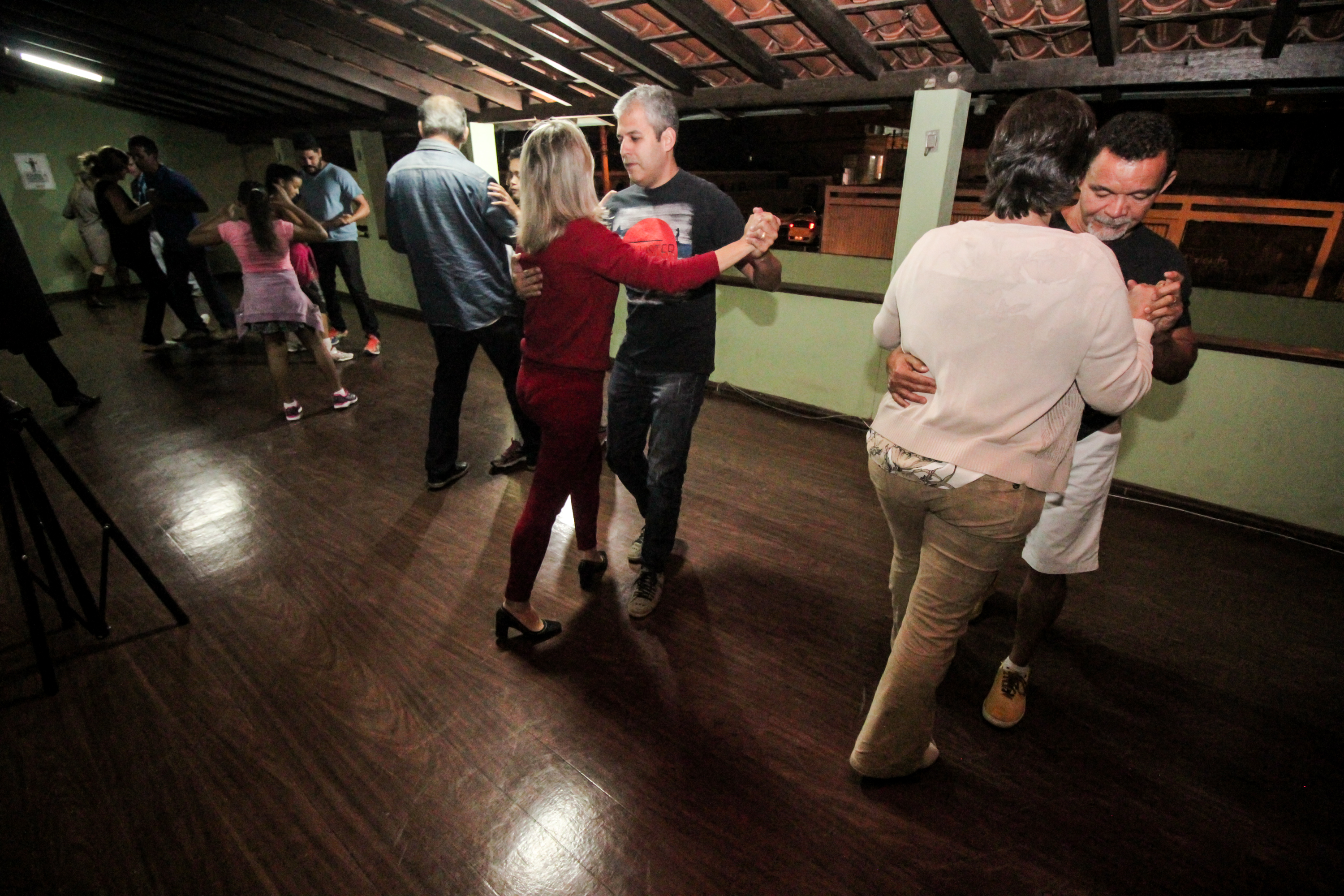 Sinpolzinho promove aulão de Dança de Salão