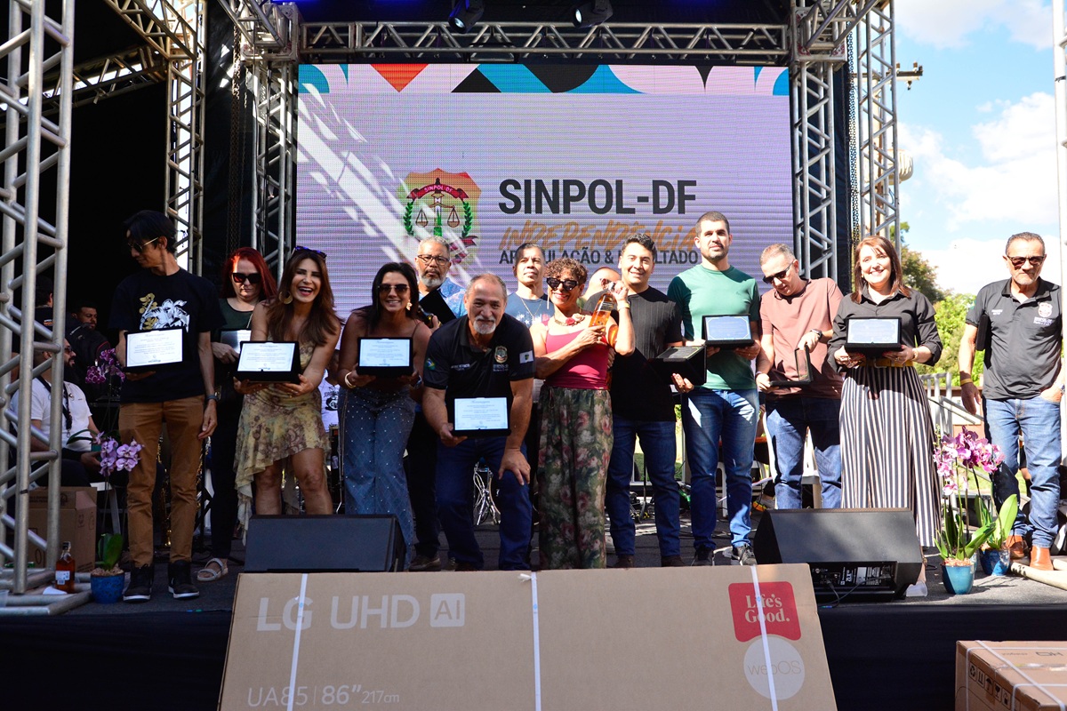 Feijuca do Sinpol-DF celebra união da categoria e marca transição entre gestões