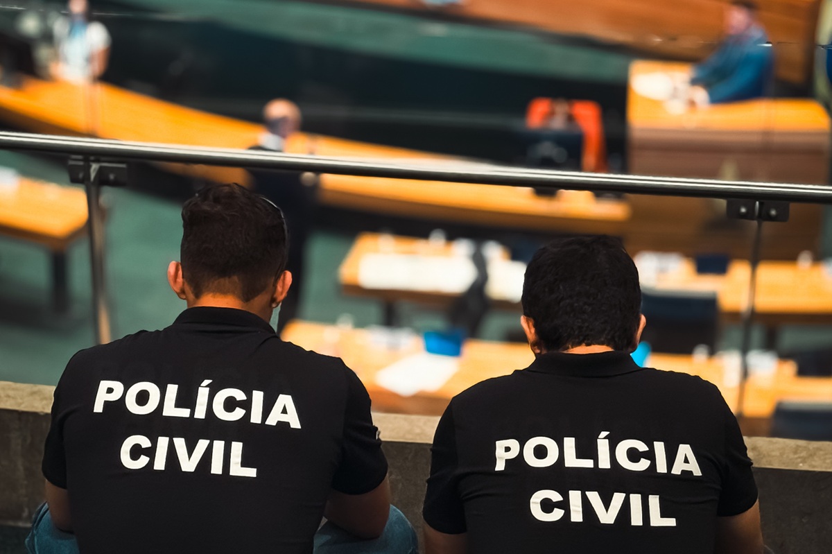 Policiais civis acompanharam votação na galeria da CLDF | Foto: Comunicação Sinpol-DF