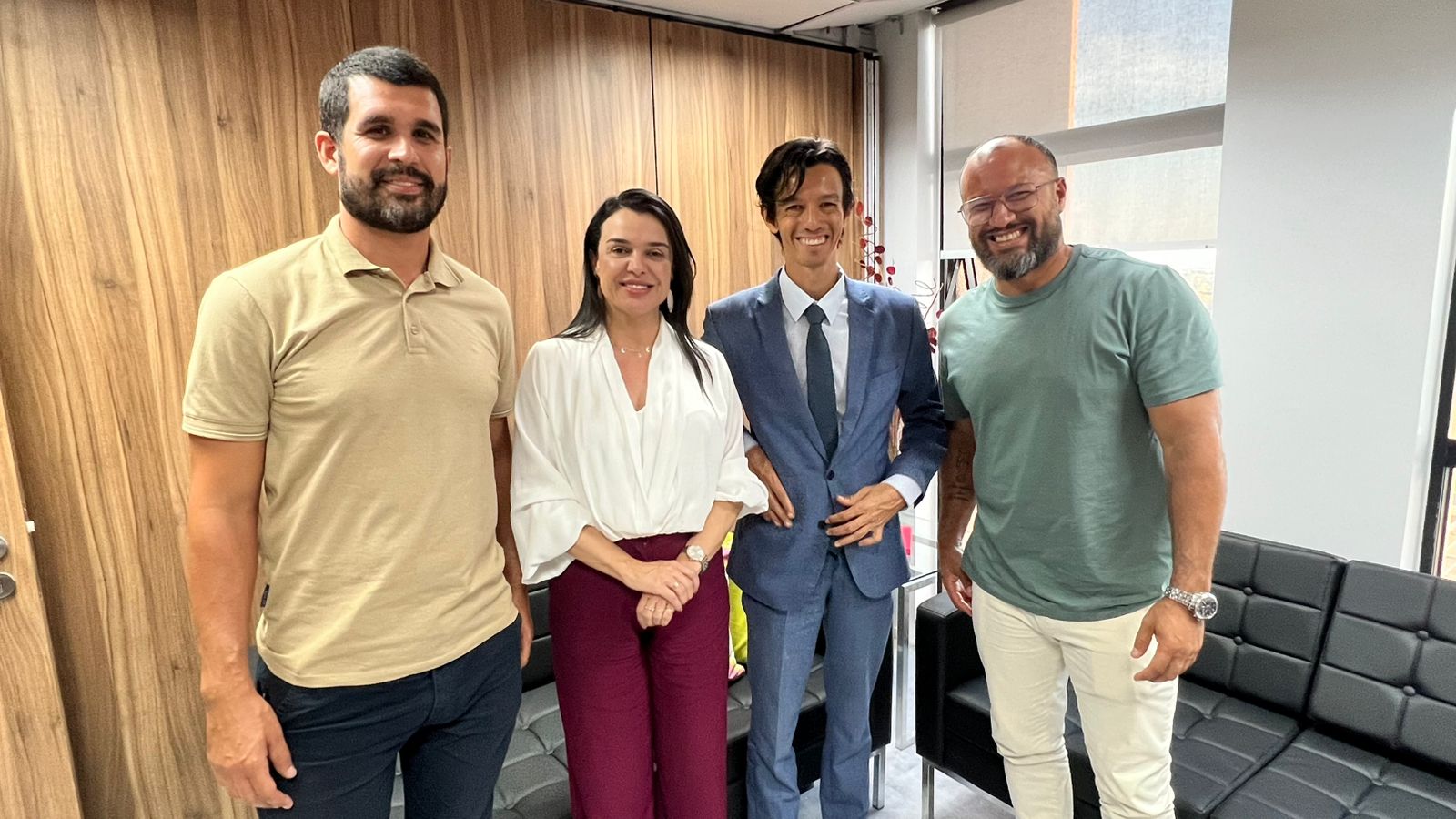 Reunião ocorreu no gabinete da secretária | Foto: Arquivo Pessoal
